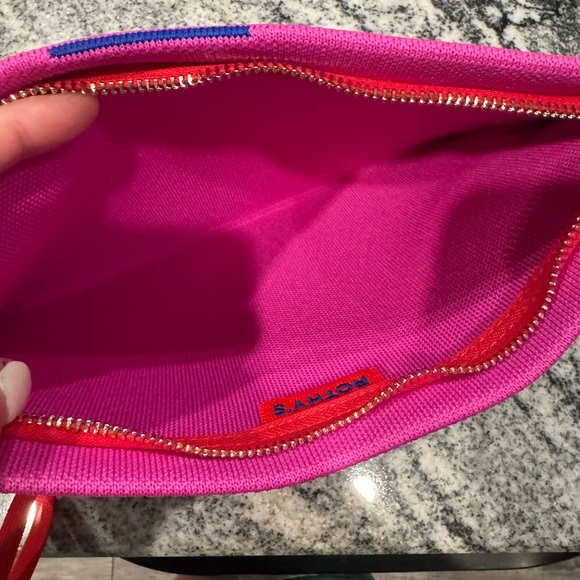 Rothy’s wristlet in dragon fruit - Picture 4 of 4